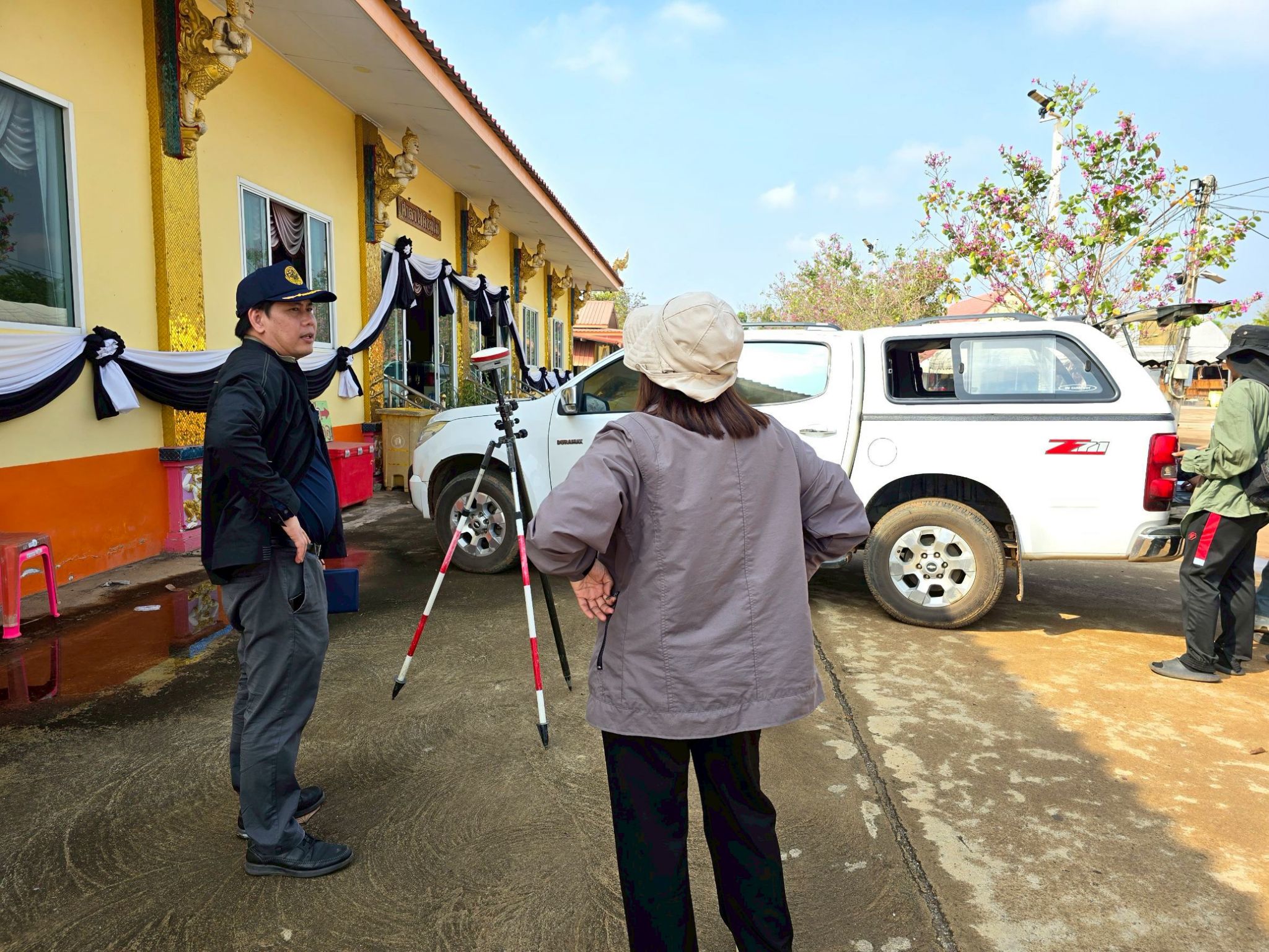 title - วันพุธที่ 21 มกราคม 2569 เวลา 10.00 น. นายวิทูล ประดิษฐบุญ ปฏิรูปที่ดินจังหวัดปราจีนบุรี  และเจ้าหน้าที่ ส.ป.ก. ปราจีนบุรี ลงพื้นที่ตรวจสอบพื้นที่ขอใช้ที่ดินในเขตปฏิรูปที่ดิน  ณ อำเภอนาดี และอำเภอกบินทร์บุรี จังหวัดปราจีนบุรี